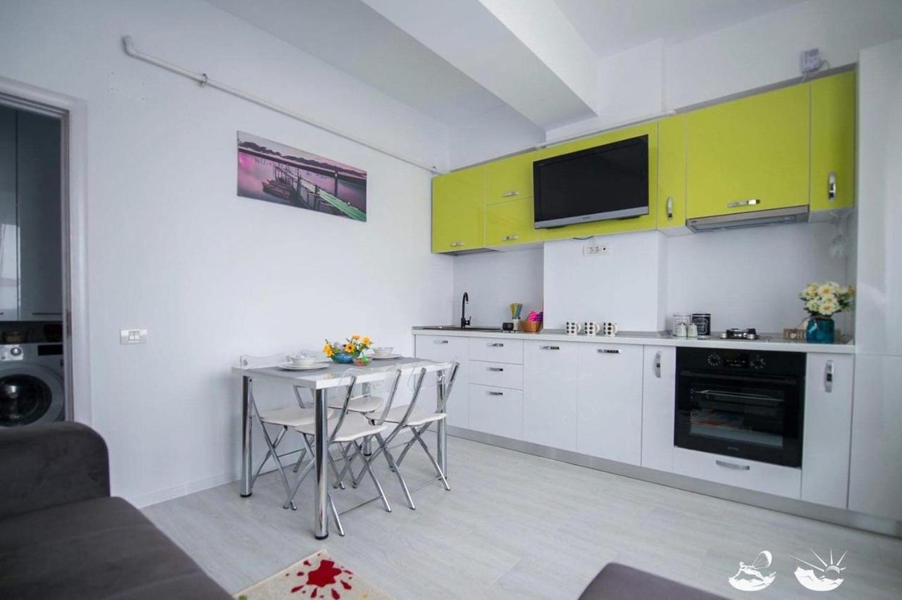 Apartel Joy Năvodari Esterno foto