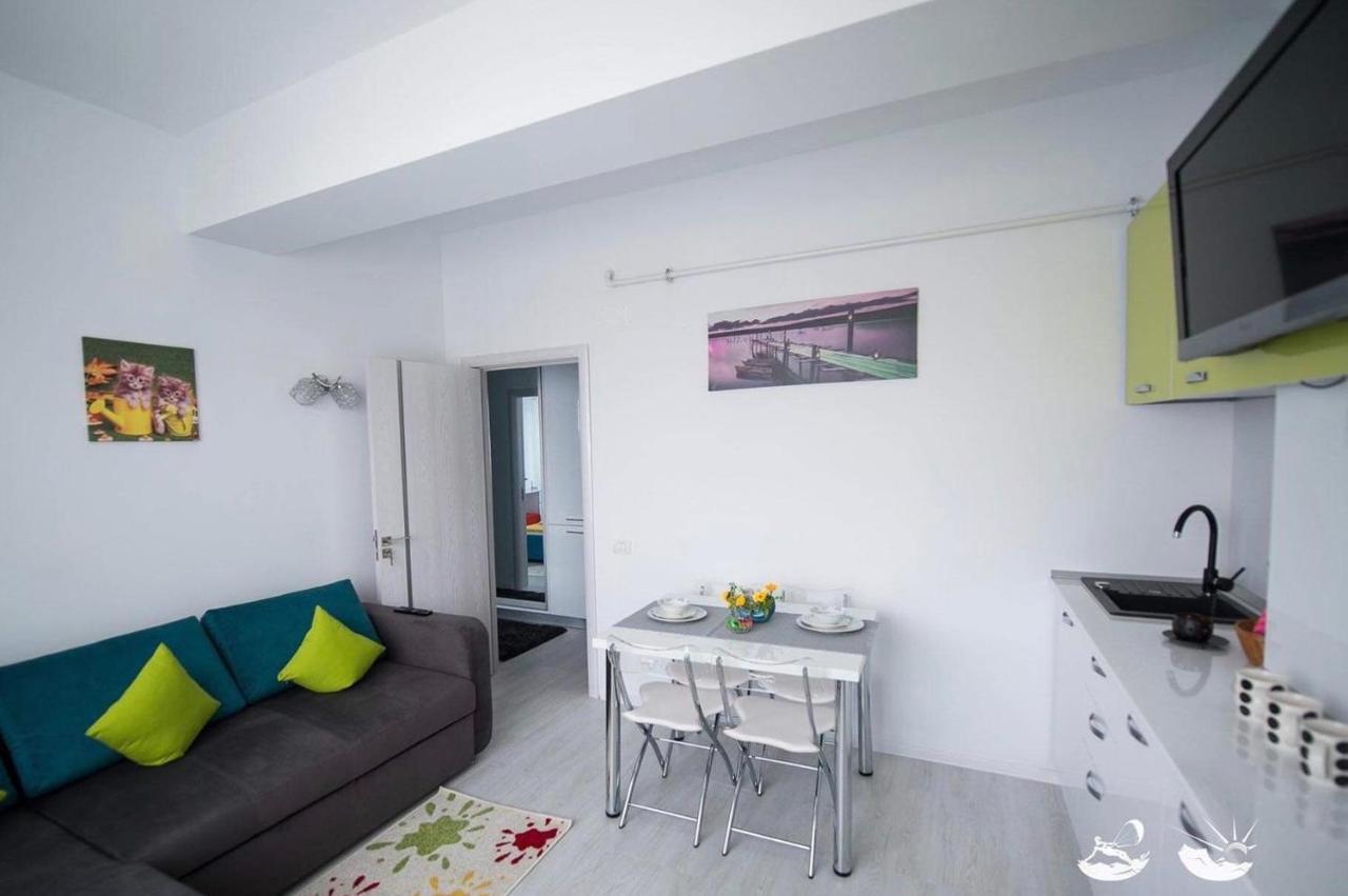 Apartel Joy Năvodari Esterno foto